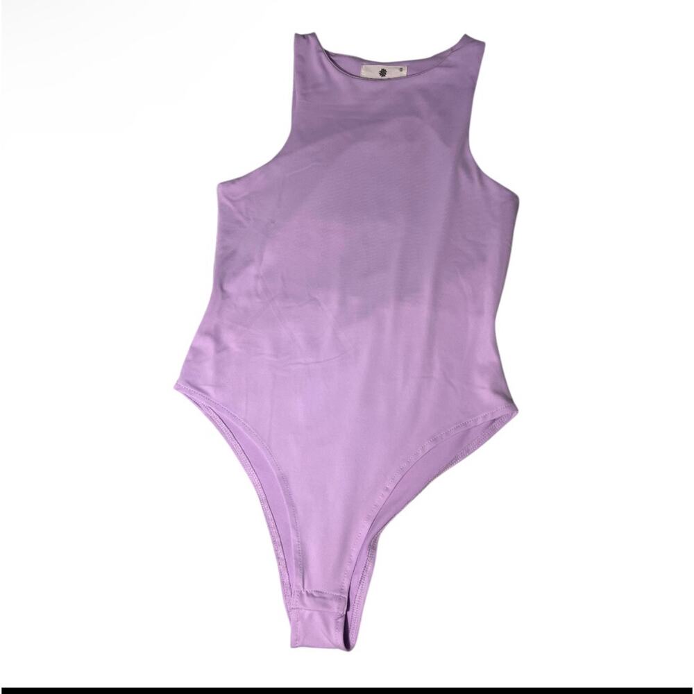 Everyday Chic No Sleeve Bodysuit Soft Purple Womens Size Small Round Neck